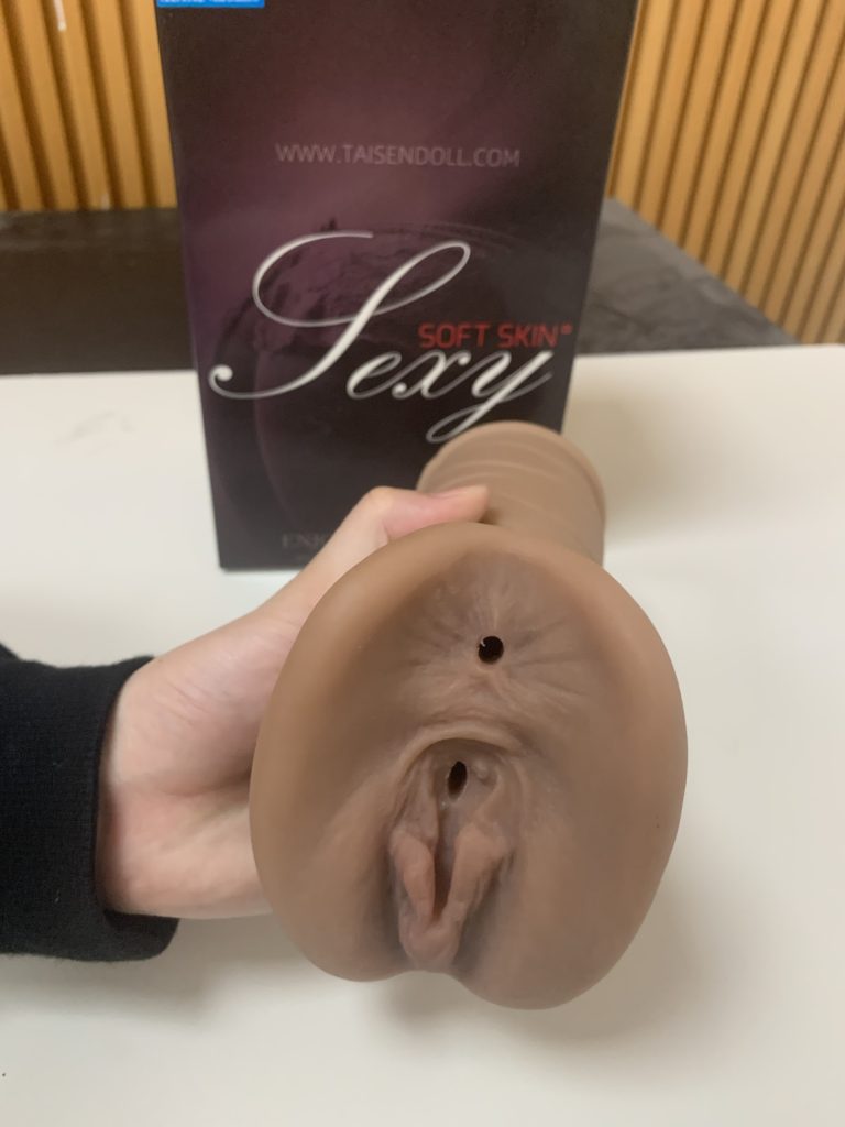 欧美taisen男用情趣真人倒模飞机杯推荐盖亚飞机杯测评图文测评---小萝莉的诱惑-B哥情报局-飞机杯测评