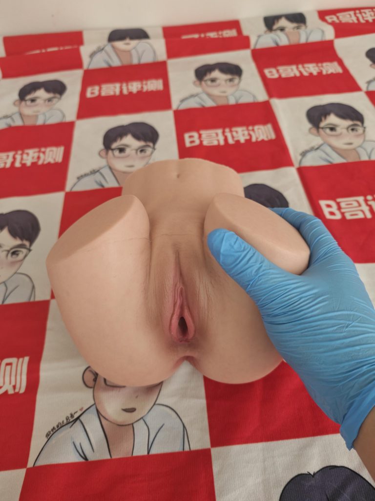 美国TAISEN RealCast科琳娜2.4kg臀模:RealCast 系列入门款,赛肌 3.0 的温柔真实感1 5cbf102eef152744