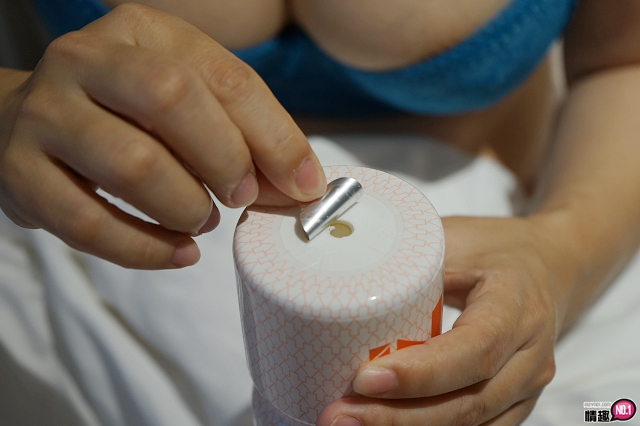 台湾SexTasty好硬杯-刺激提升-太好玩了!用飞机杯把兔子先生KO;2 台湾SexTasty好硬杯-刺激提升-太好玩了!用飞机杯把兔子先生KO;2