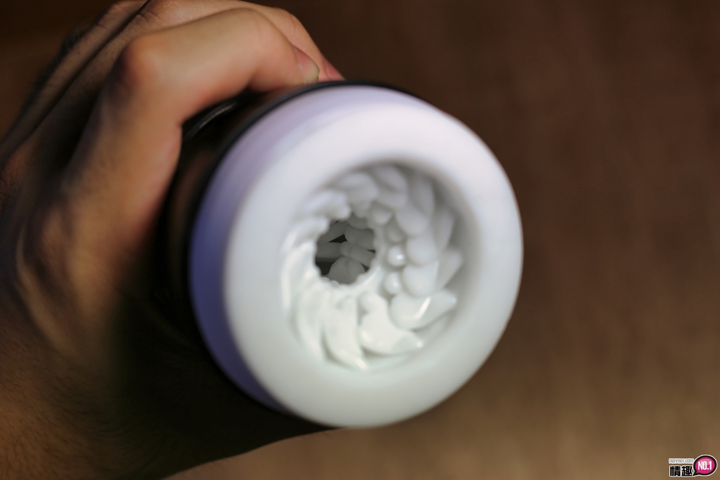 旋转的奥义!GENERATOR自家发电手动旋转自慰杯_龙捲风8 旋转的奥义!GENERATOR自家发电手动旋转自慰杯_龙捲风8