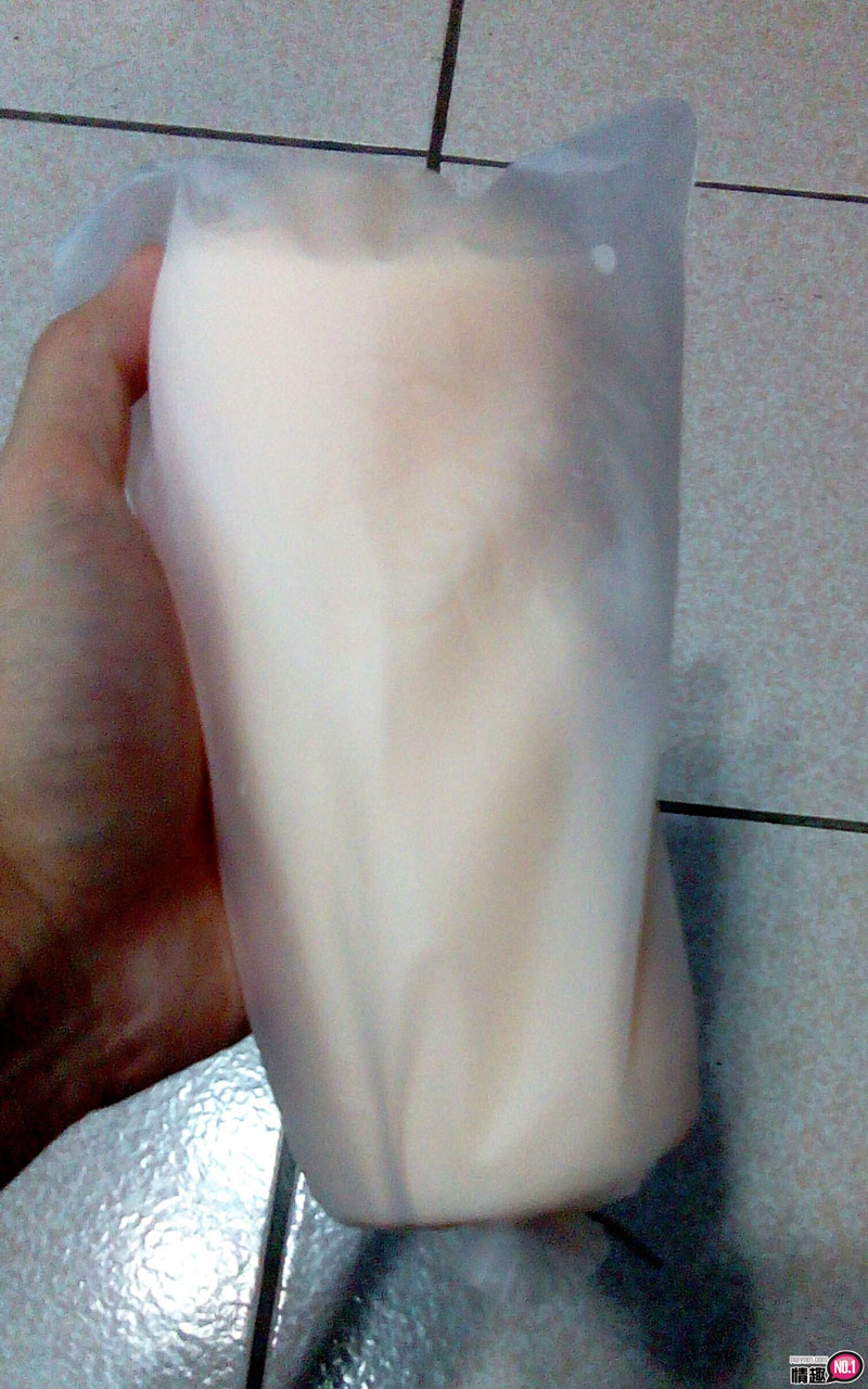 牙齿的轻瘙让人难耐。日本NPG激烈口爆极上口技东凛9