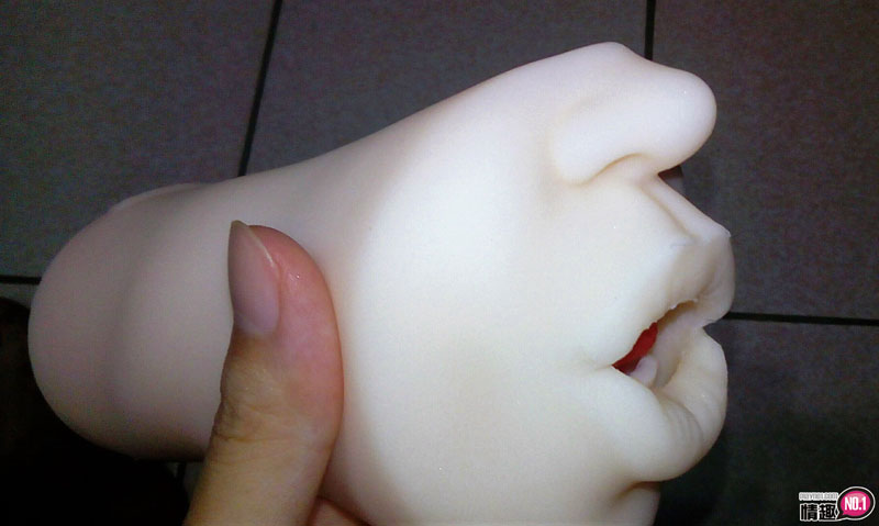 牙齿的轻瘙让人难耐。日本NPG激烈口爆极上口技东凛18