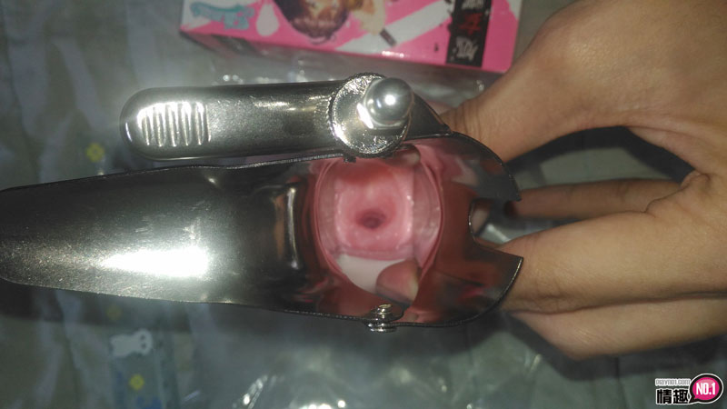 一举攻下处女紧守的大门吧!!!日本NPG处女膜无双瞬间密着夹吸自慰器;;10