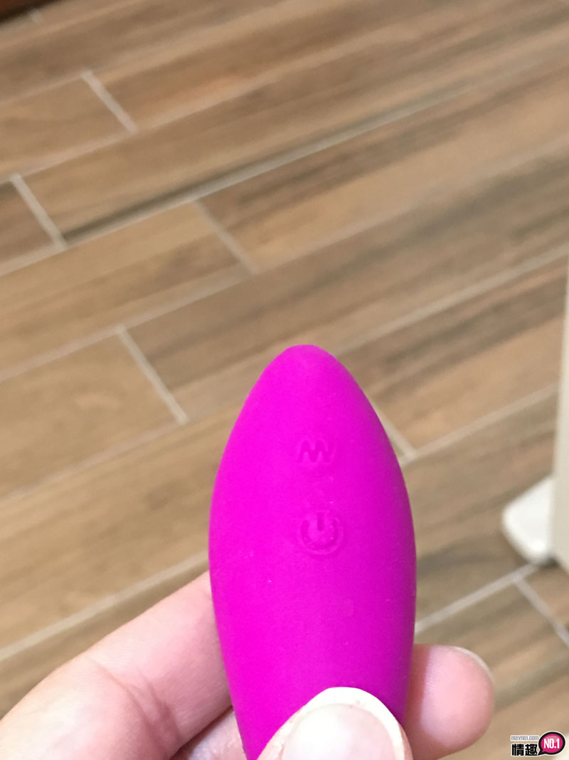 想拿来玩野外调戏的C型棒。PRETTYLOVE-爱情韵30段变频G点激荡G点共振器;10 想拿来玩野外调戏的C型棒。PRETTYLOVE-爱情韵30段变频G点激荡G点共振器;10