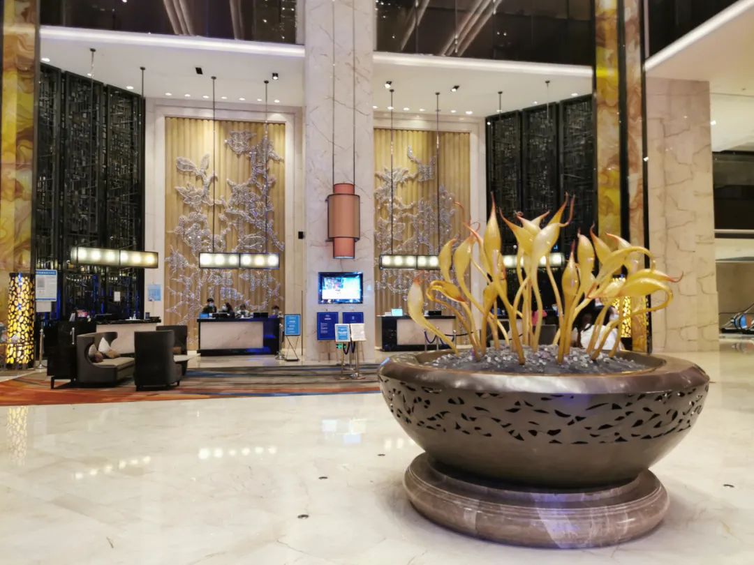 在五星级希尔顿的行政套房里玩YUU的“小优物语”是怎么样的感受?5 在五星级希尔顿的行政套房里玩YUU的“小优物语”是怎么样的感受?5