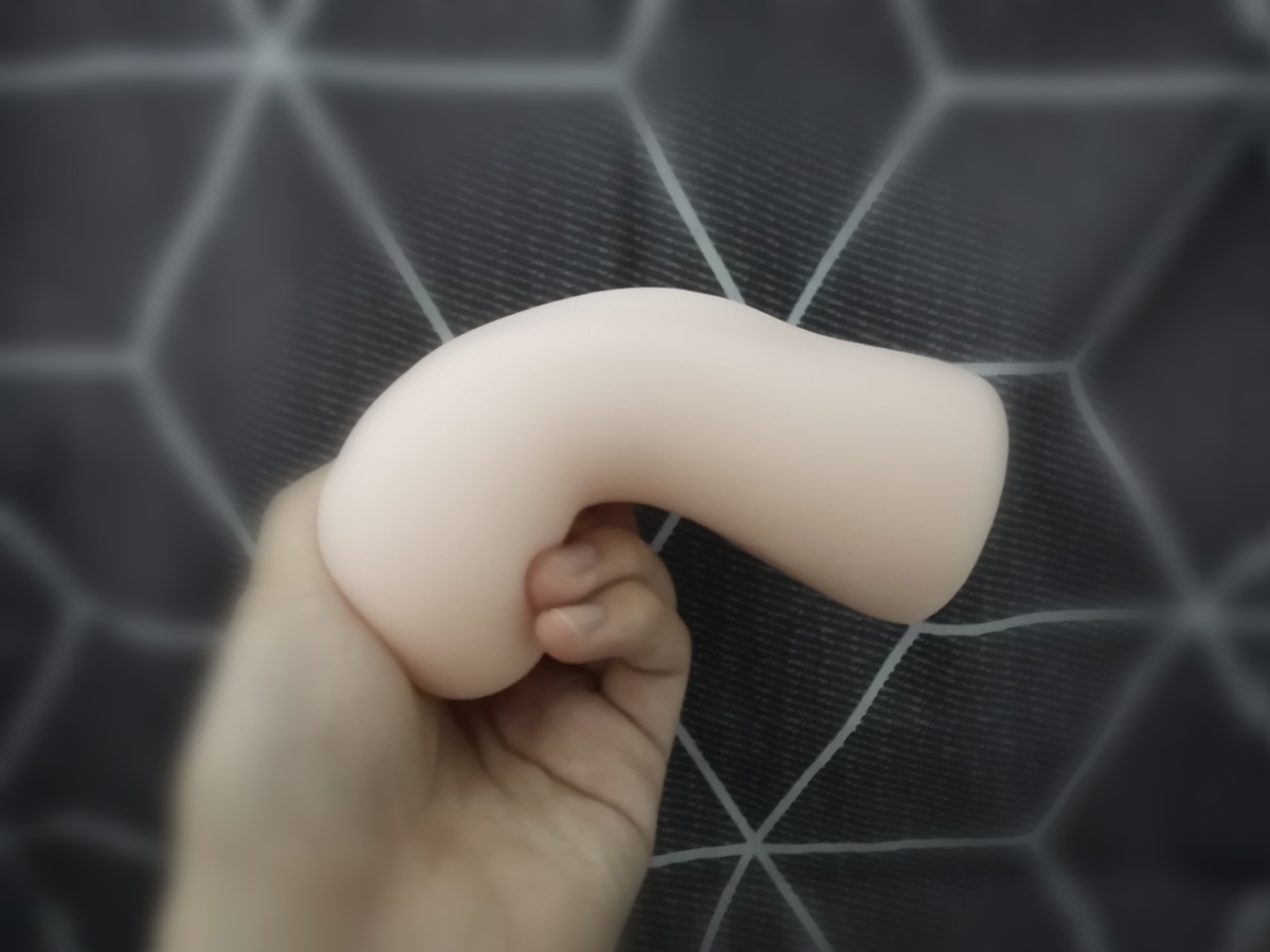 性价比之选,年轻人的第一款飞机杯推荐 – 萌慢玩评测5 性价比之选,年轻人的第一款飞机杯推荐 – 萌慢玩评测5