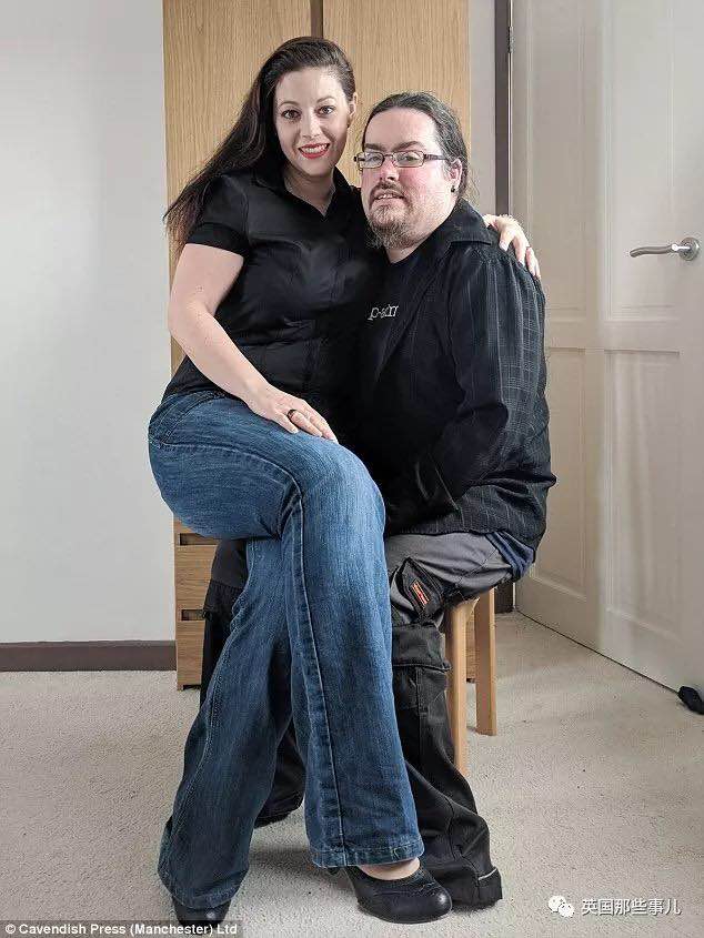 家里有3000件情趣玩具,这位情趣用品体验师每年能赚26万6 家里有3000件情趣玩具,这位情趣用品体验师每年能赚26万6