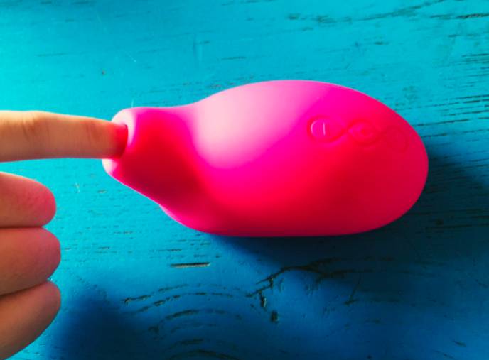 可推荐给闺蜜的吸吮声波震动棒评测9